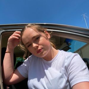 Meet your Posher, Hannah